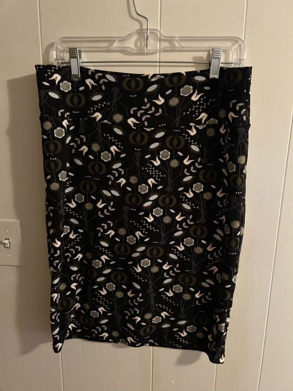 LuLaRoe Black Floral-Print Pencil Skirt
